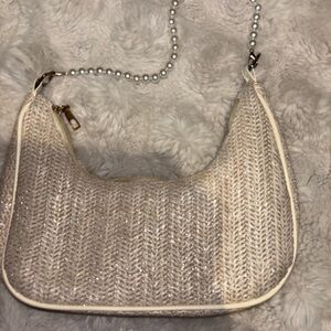 Chic Cream Knit Shoulder Bag with Pearl Strap